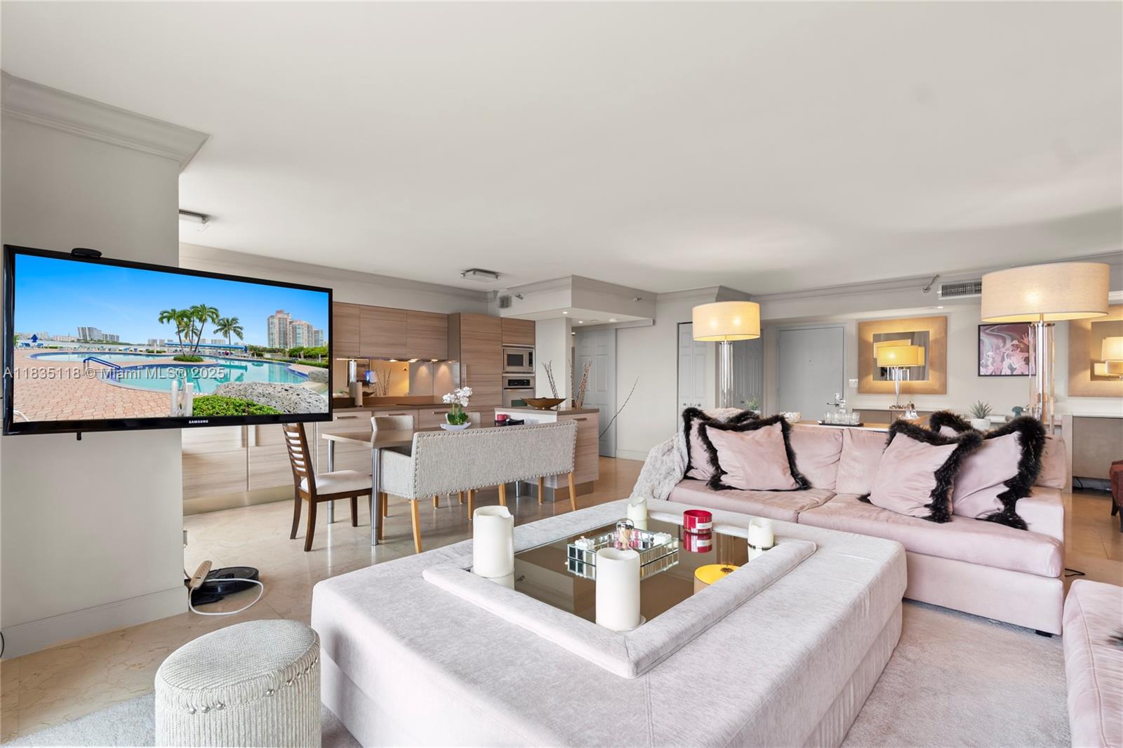 MYSTIC POINTE TOWER 500 C - Residential