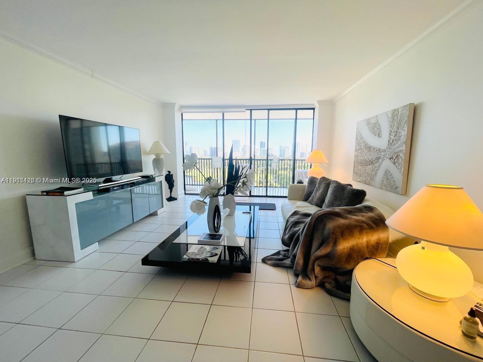 CORONADO CONDO- TOWER II - Residential Lease