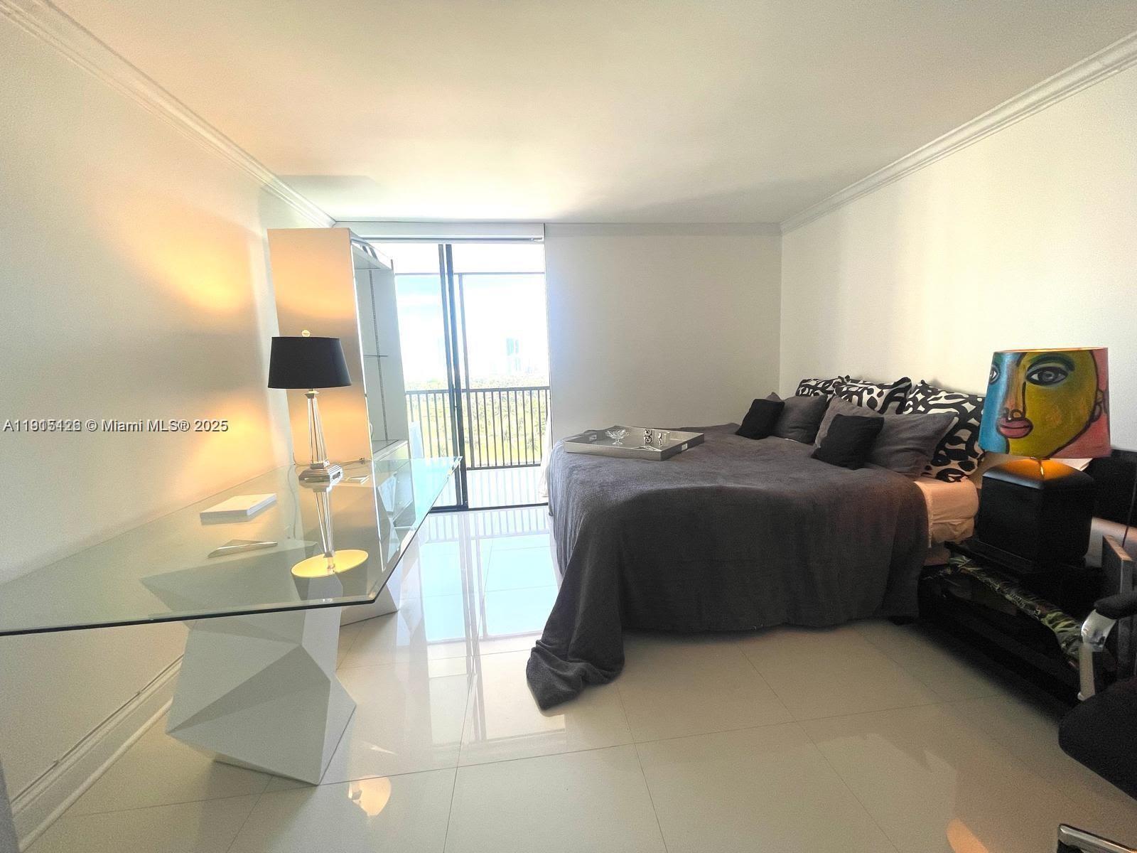 CORONADO CONDO- TOWER II - Residential Lease