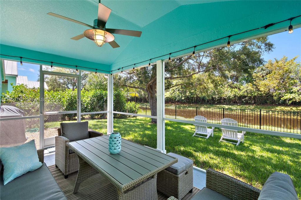 Photo of 104 Old Jupiter Beach Road, Jupiter, FL 33477 (MLS # A12000741)