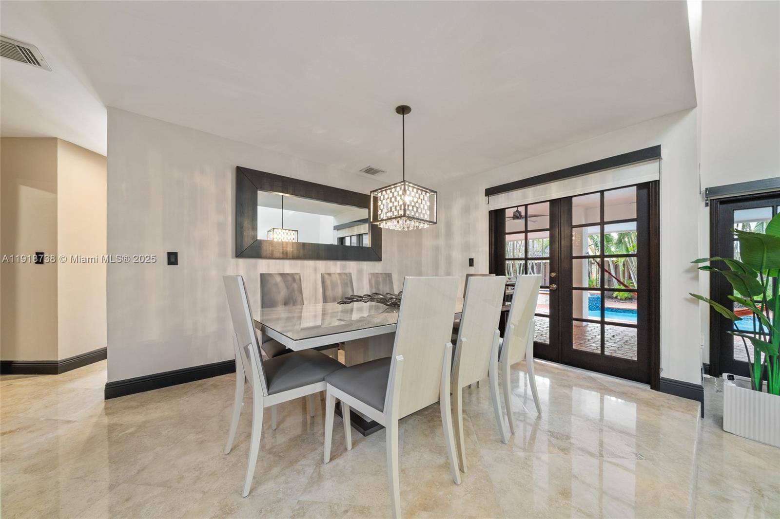 LAKES OF THE MEADOW SEC 4 - Residential Lease