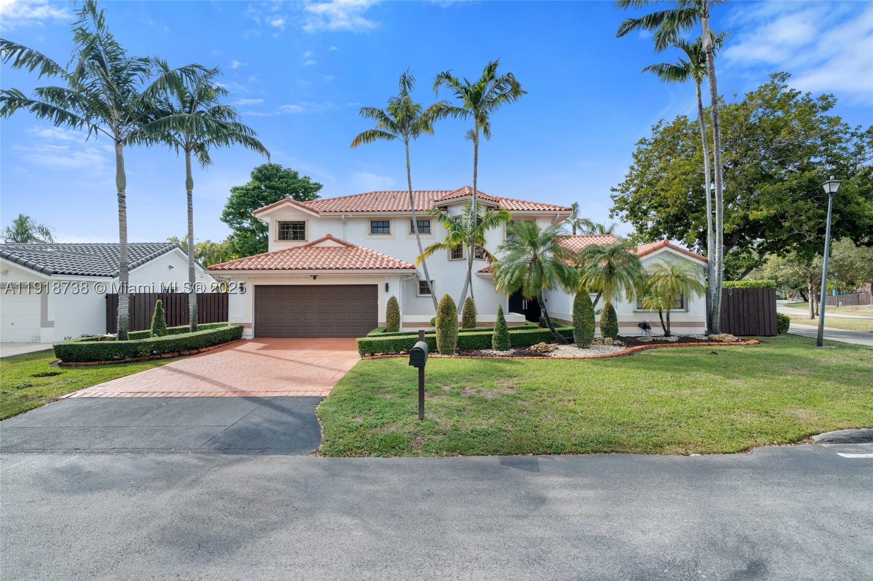 5424 SW 154th Pl 5424