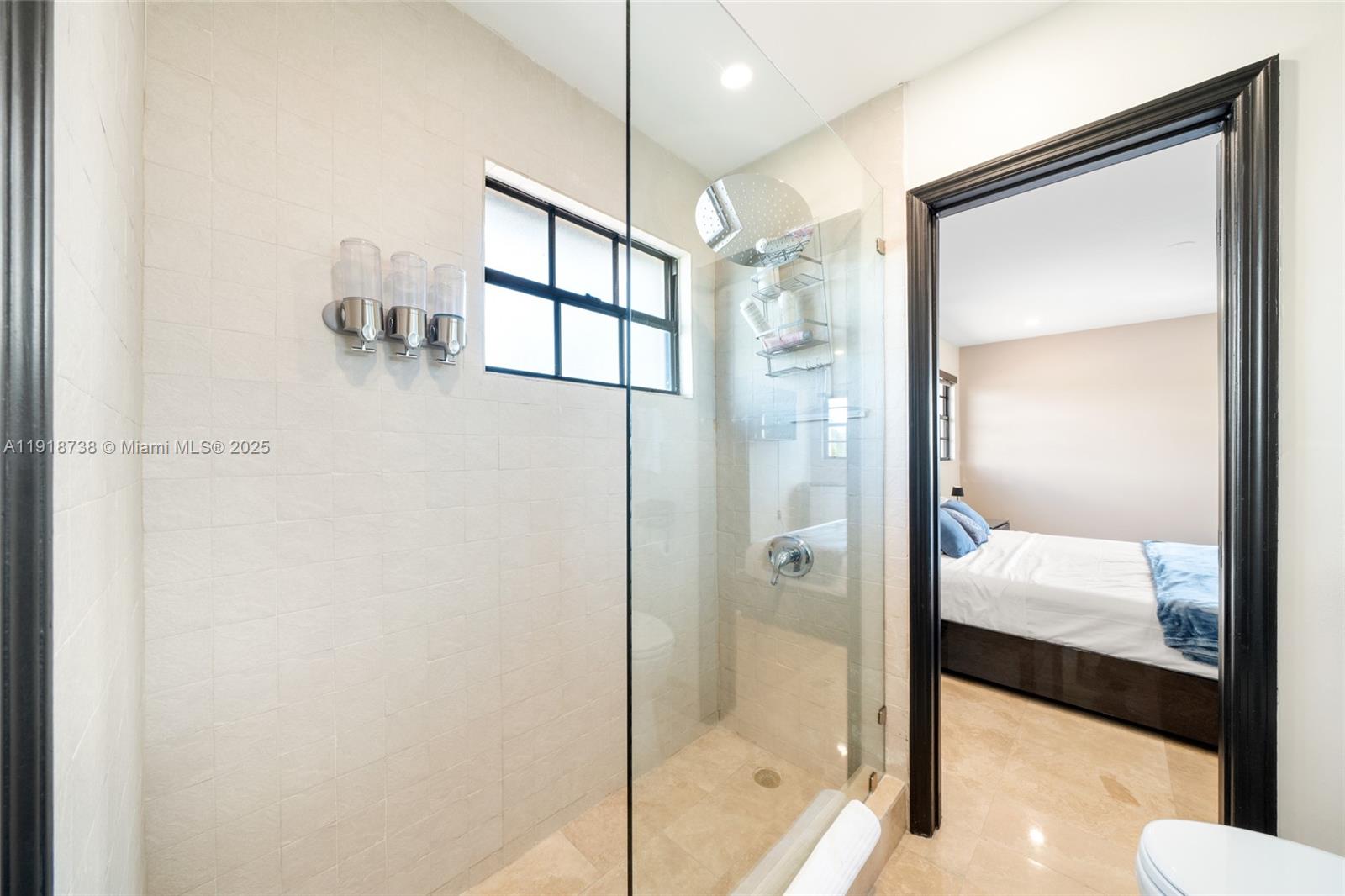 LAKES OF THE MEADOW SEC 4 - Residential Lease