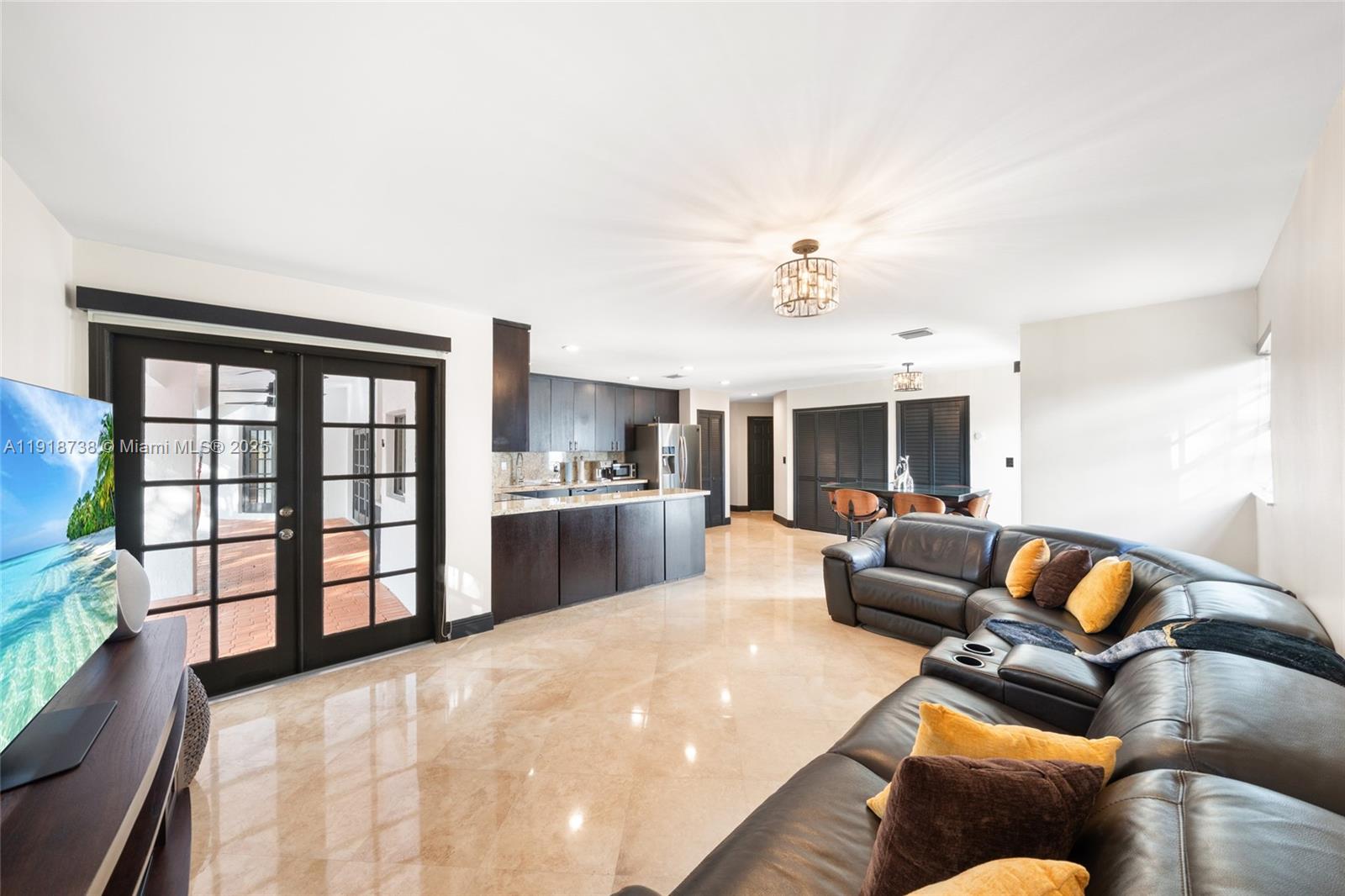 LAKES OF THE MEADOW SEC 4 - Residential Lease