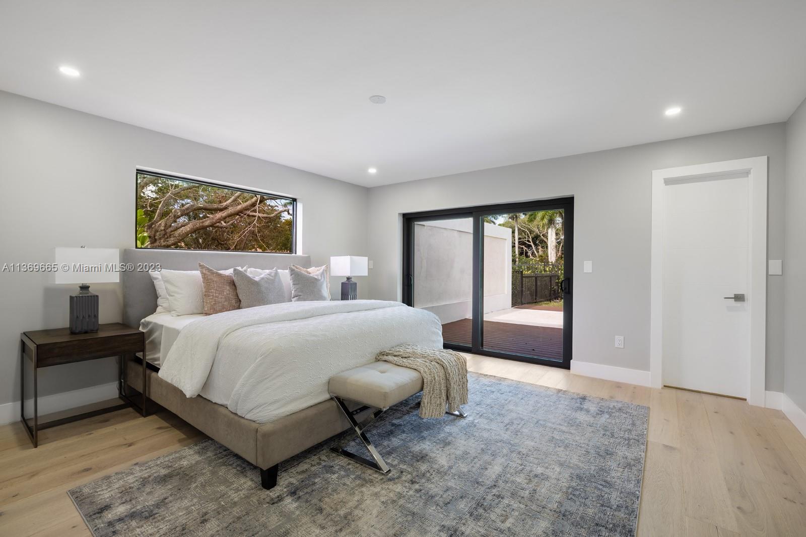 HAMPSHIRE HGTS - Residential