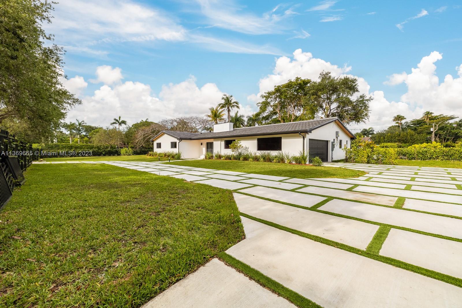 HAMPSHIRE HGTS - Residential