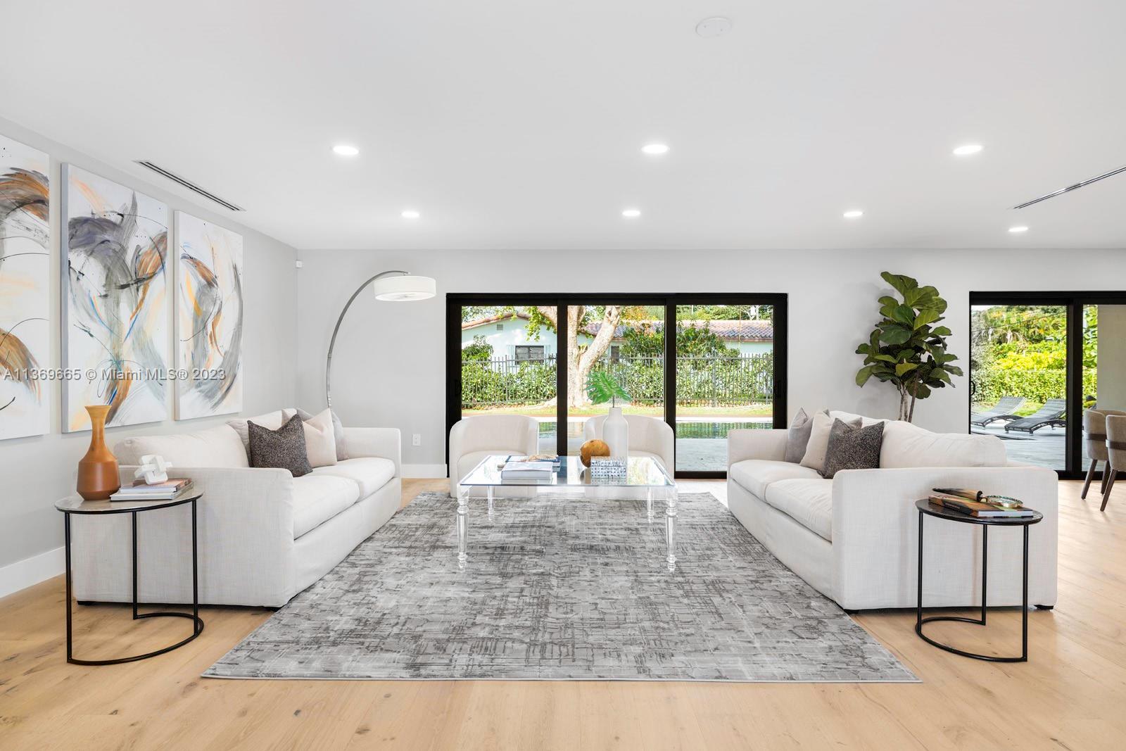 HAMPSHIRE HGTS - Residential