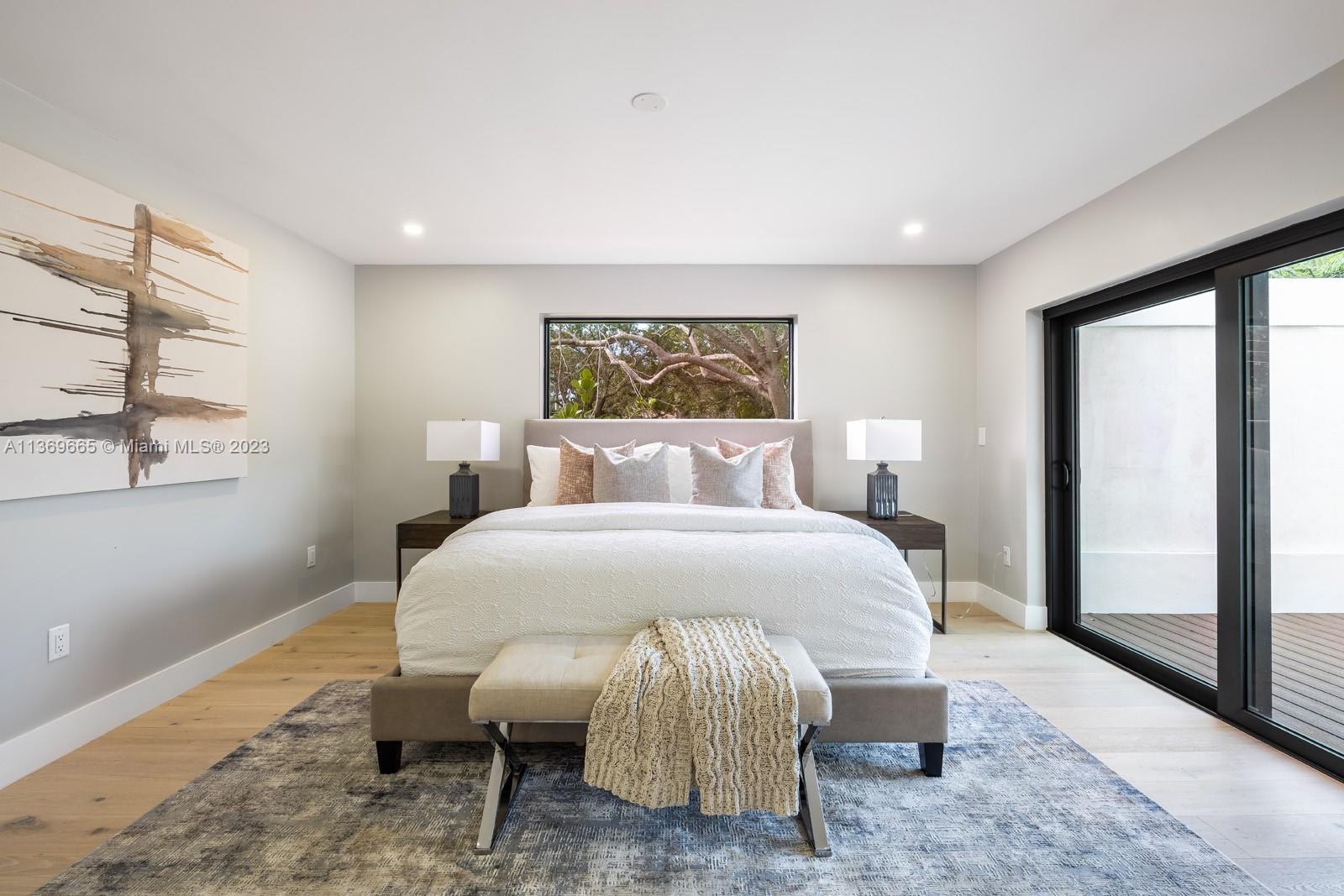 HAMPSHIRE HGTS - Residential