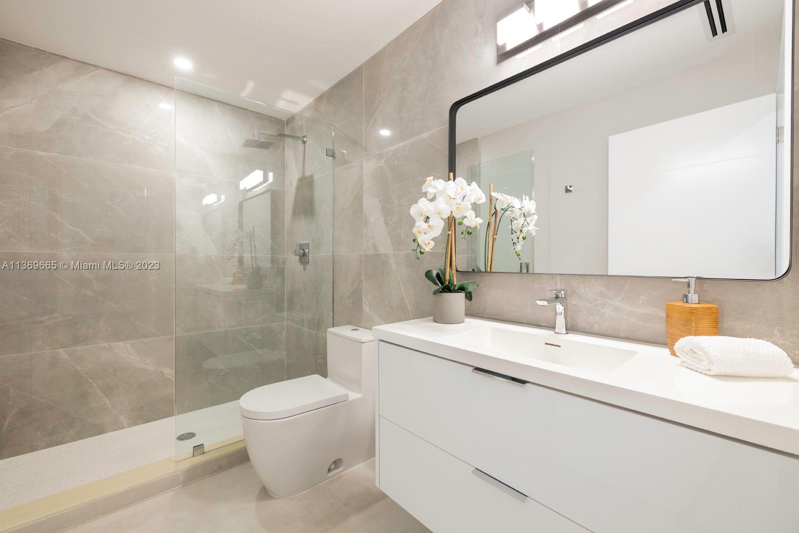 HAMPSHIRE HGTS - Residential