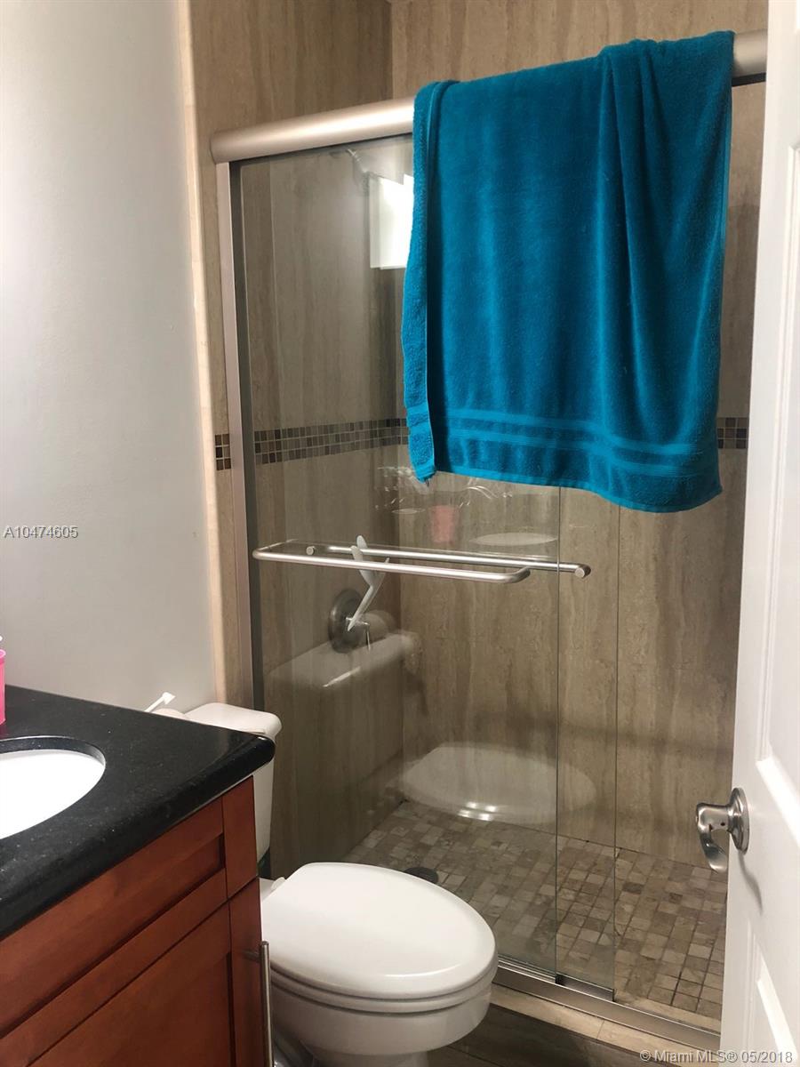 PEMBROKE ISLES I - Residential Lease