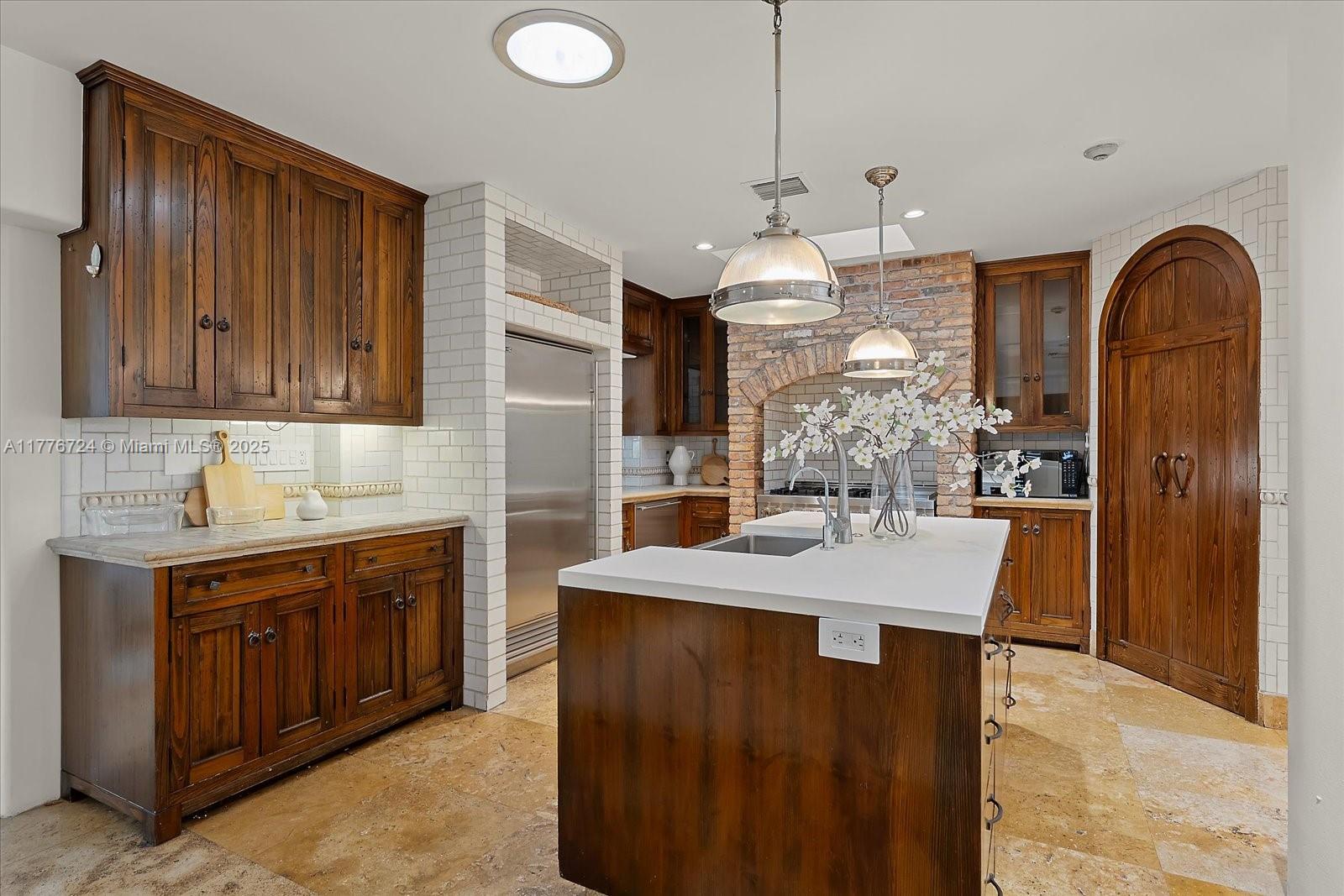 MASHTA ISLAND A REPLAT OF - Residential