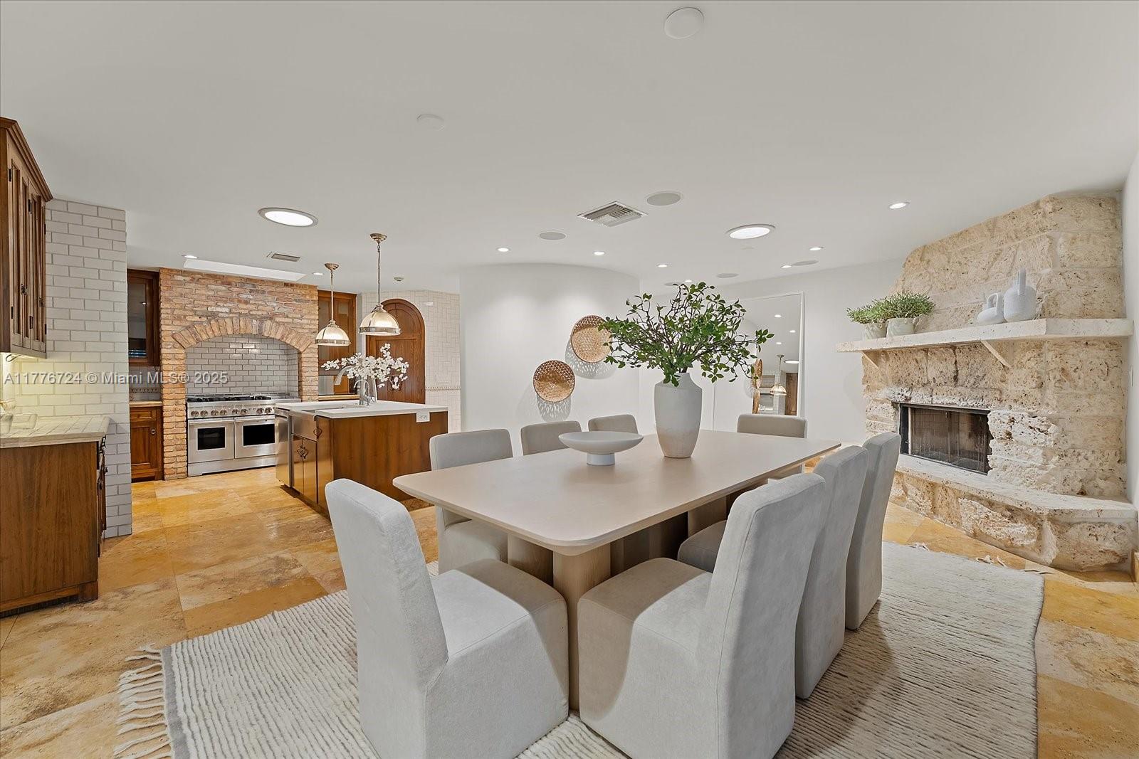 MASHTA ISLAND A REPLAT OF - Residential