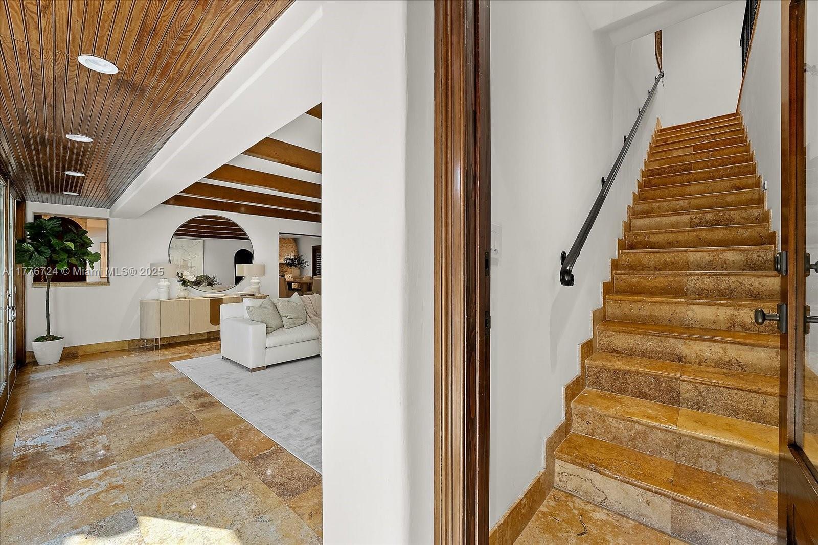 MASHTA ISLAND A REPLAT OF - Residential