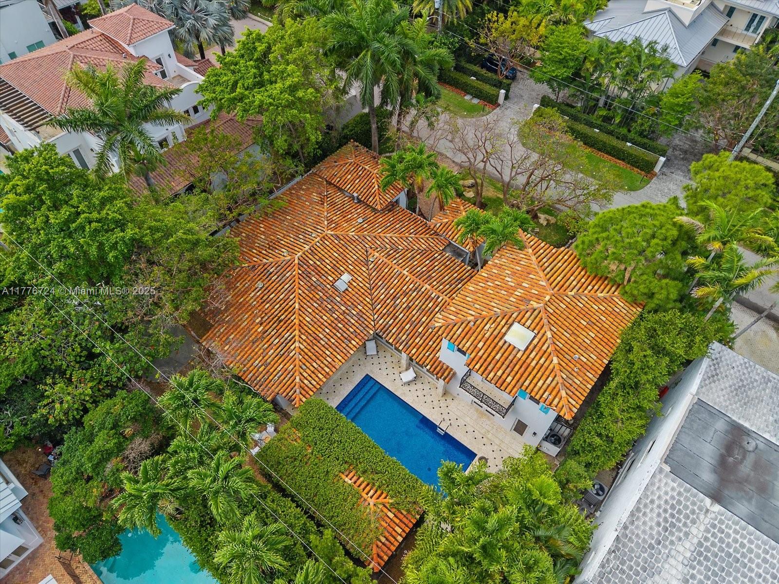 MASHTA ISLAND A REPLAT OF - Residential