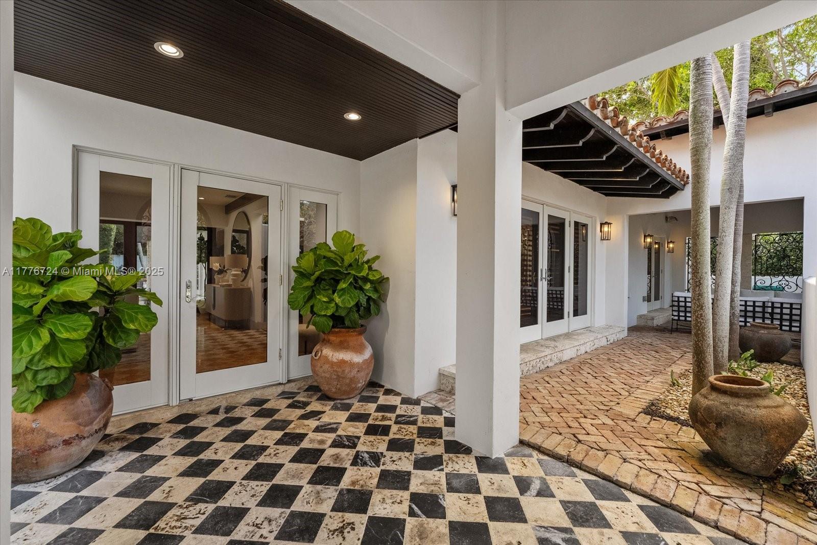 MASHTA ISLAND A REPLAT OF - Residential