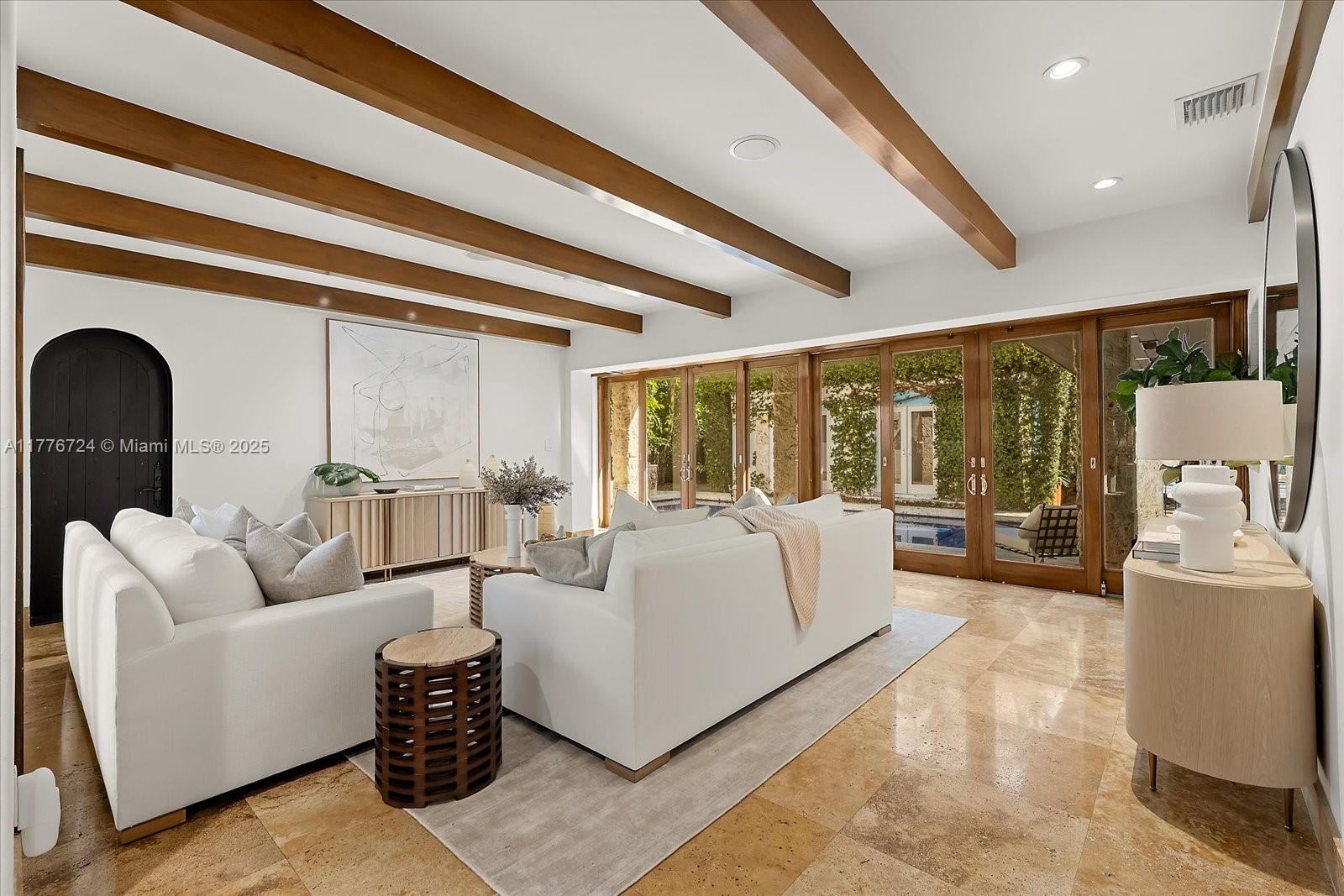 MASHTA ISLAND A REPLAT OF - Residential