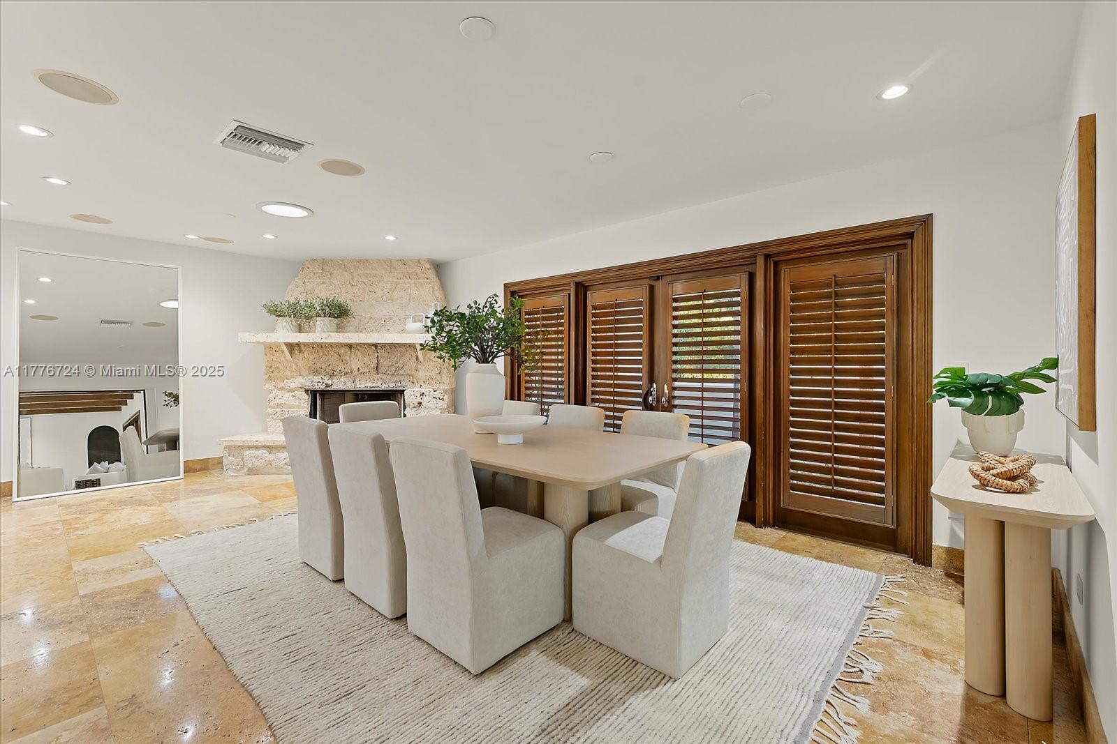 MASHTA ISLAND A REPLAT OF - Residential