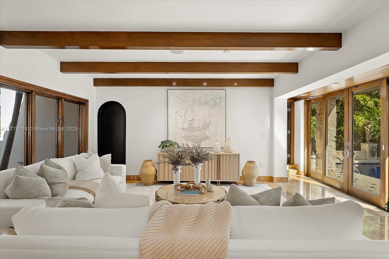 MASHTA ISLAND A REPLAT OF - Residential