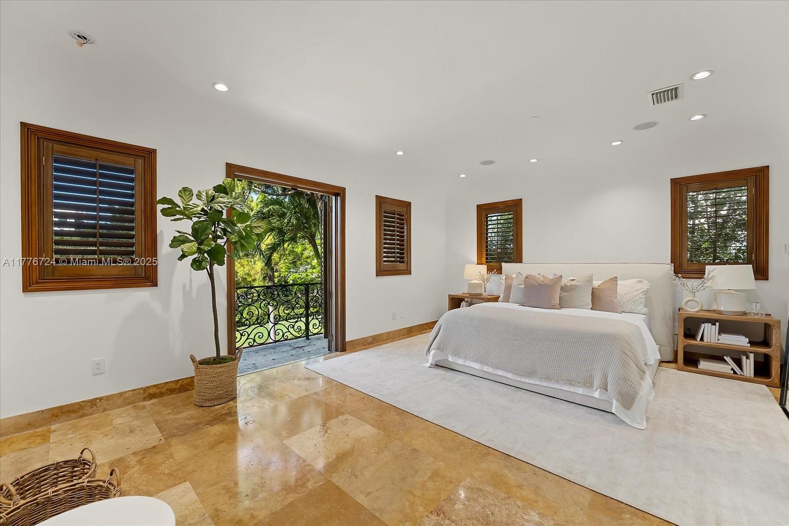 MASHTA ISLAND A REPLAT OF - Residential