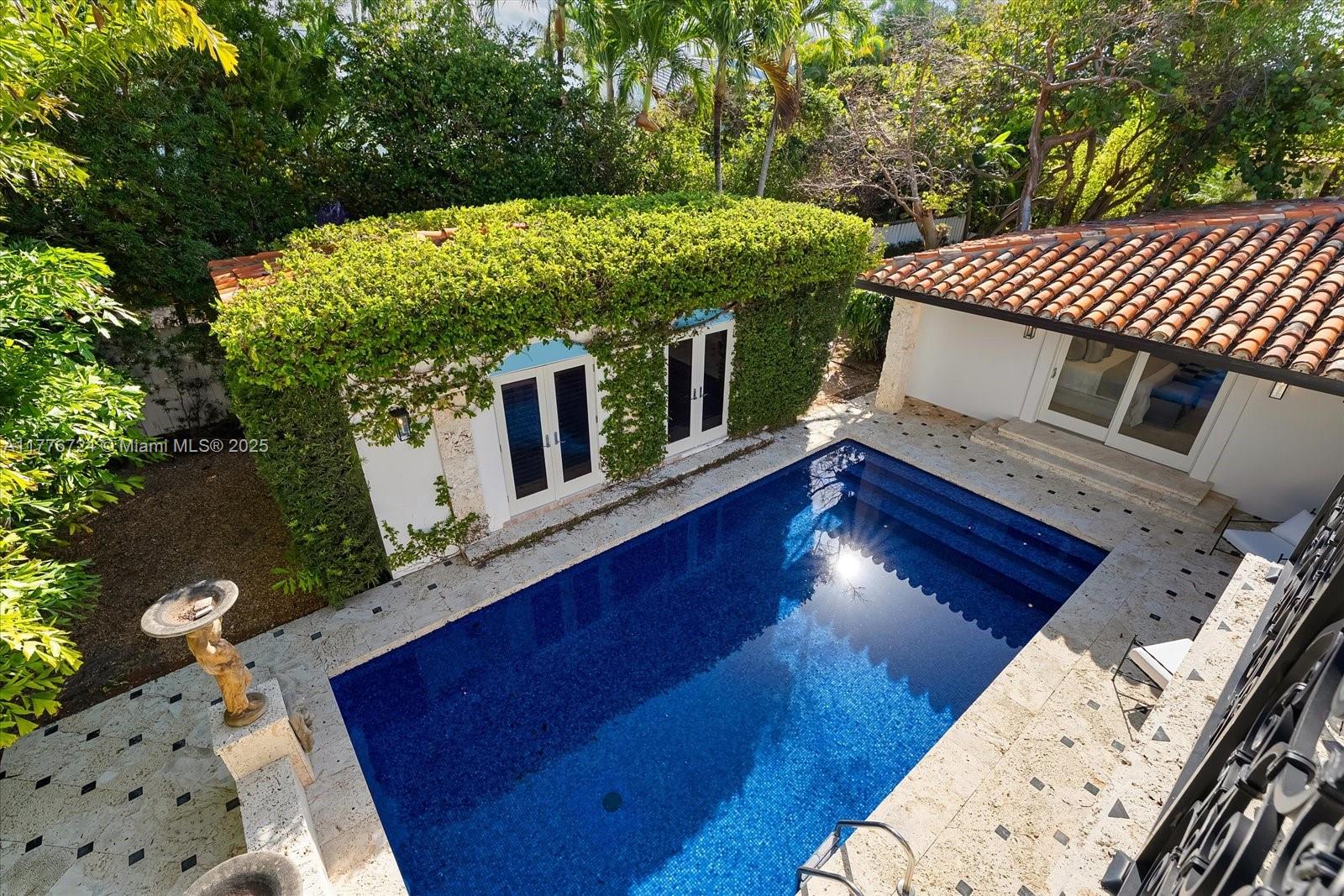 MASHTA ISLAND A REPLAT OF - Residential