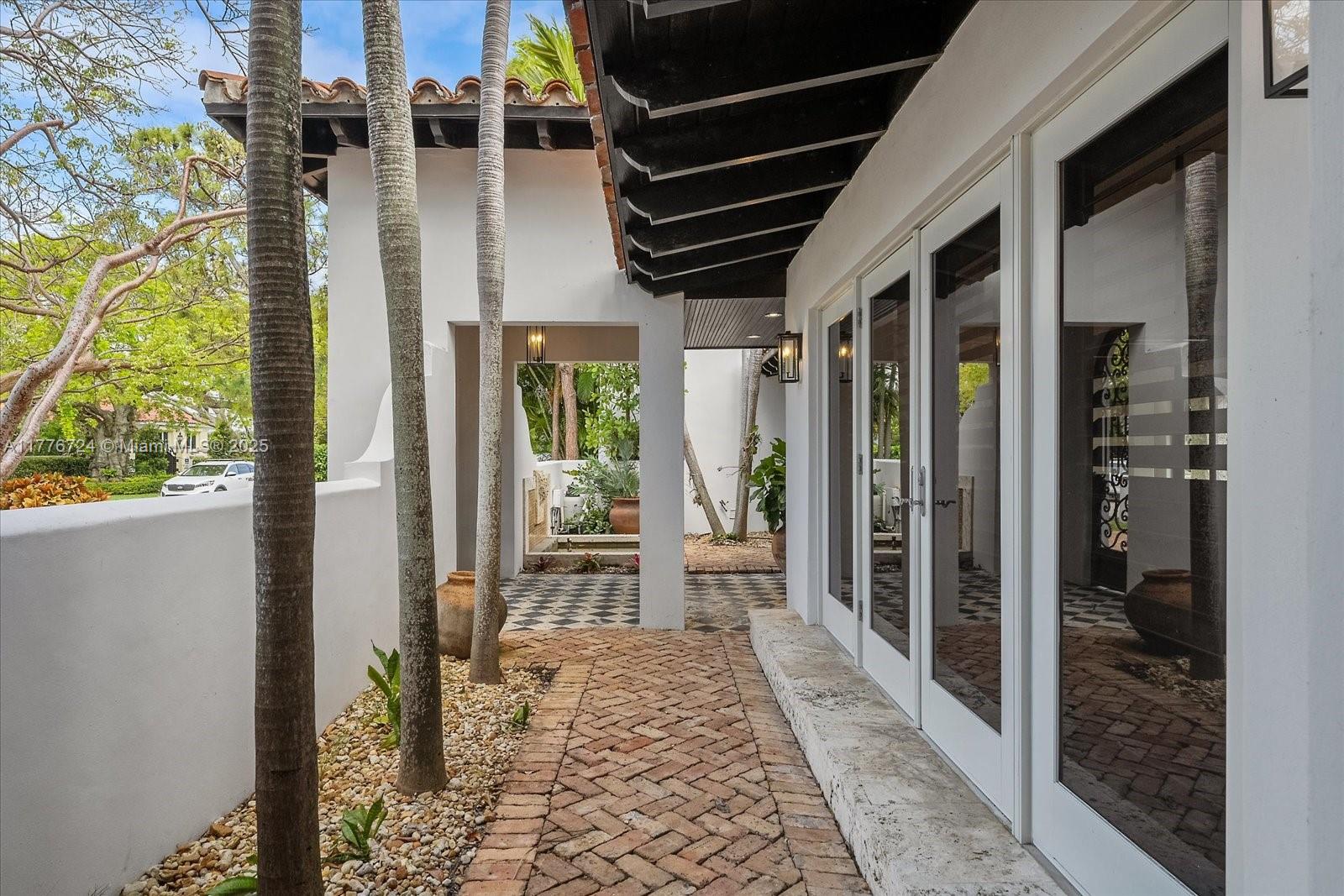 MASHTA ISLAND A REPLAT OF - Residential