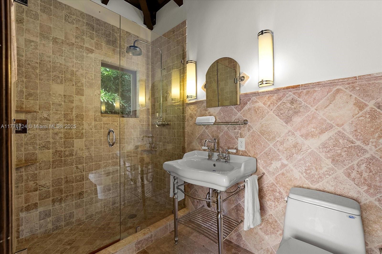 MASHTA ISLAND A REPLAT OF - Residential