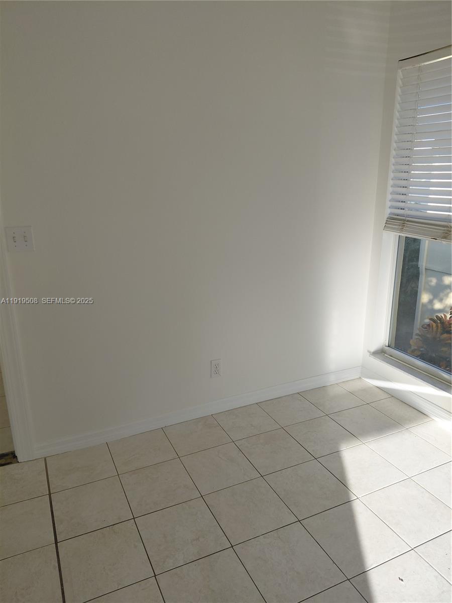 REGENCY MANOR CONDO - Residential Lease