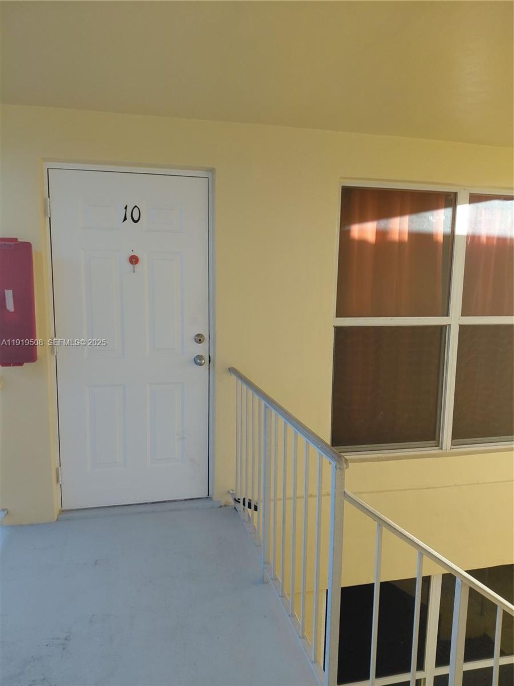 Photo of 731 Hummingbird Way #10, North Palm Beach, FL 33408 (MLS # A11919508)