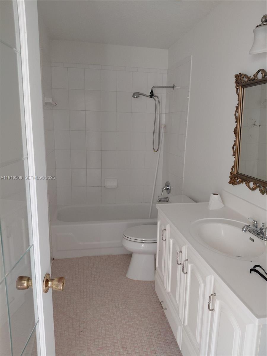 REGENCY MANOR CONDO - Residential Lease