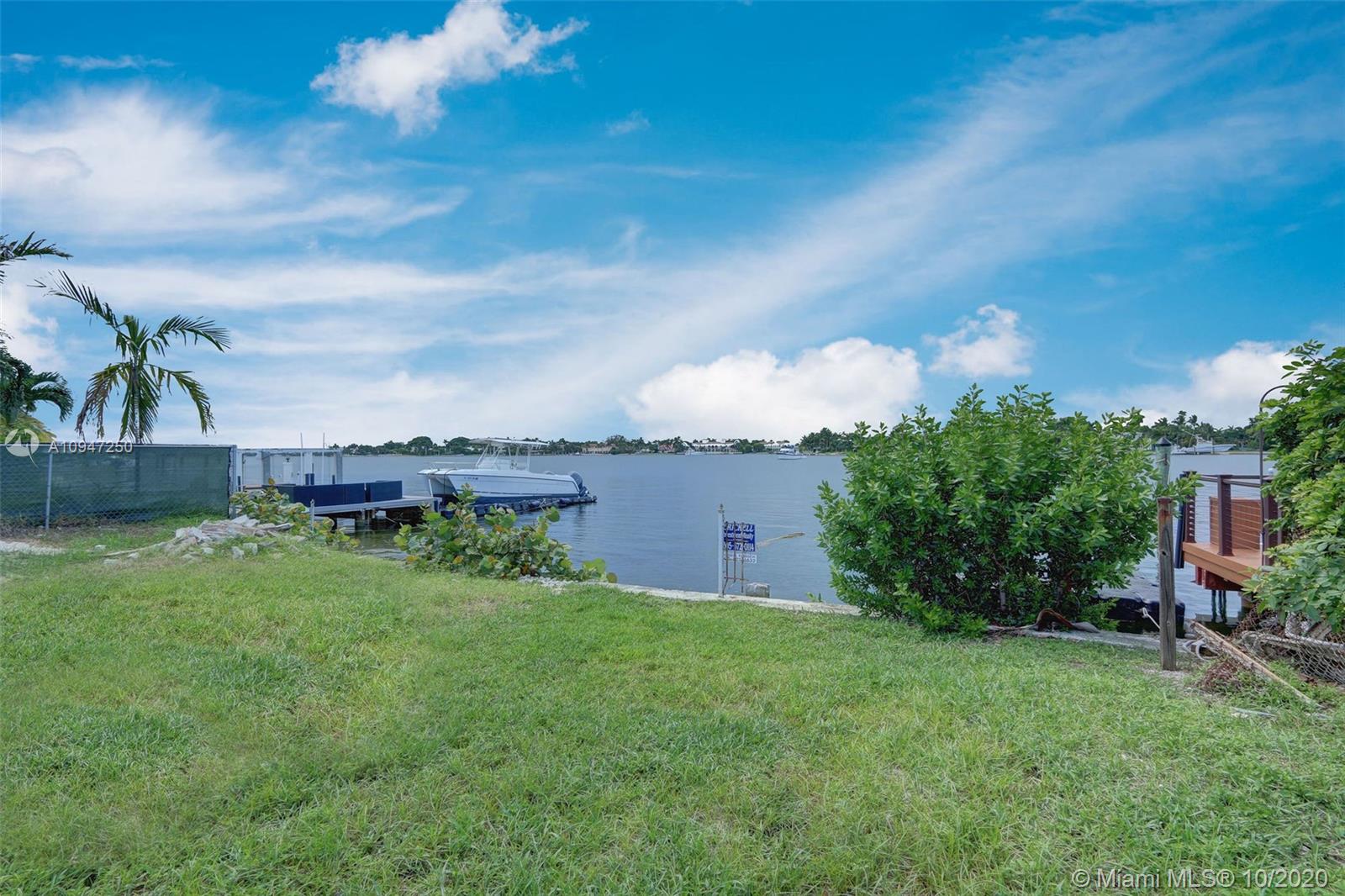 BISCAYNE BEACH - Land