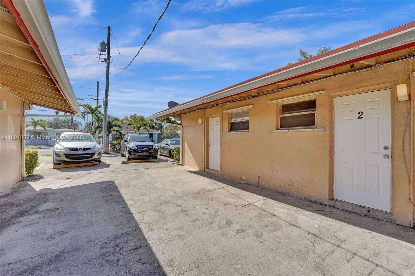 Rental Property at 5797 Flagler St 2, Hollywood, Broward County, Florida - Bedrooms: 1 
Bathrooms: 1  - $1,350 MO.