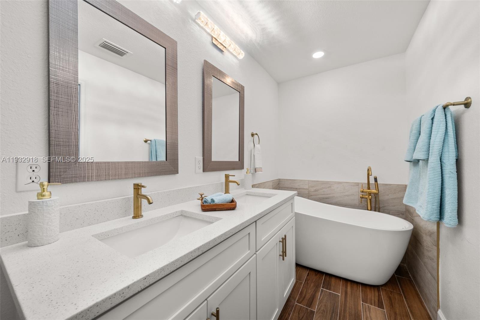 SPRING LAKE VILL 05 - Residential