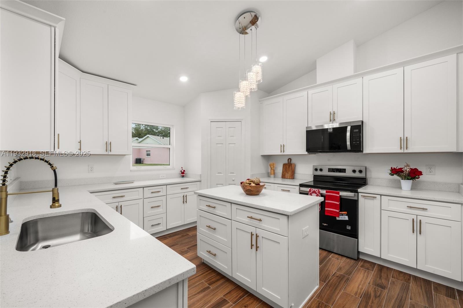 SPRING LAKE VILL 05 - Residential