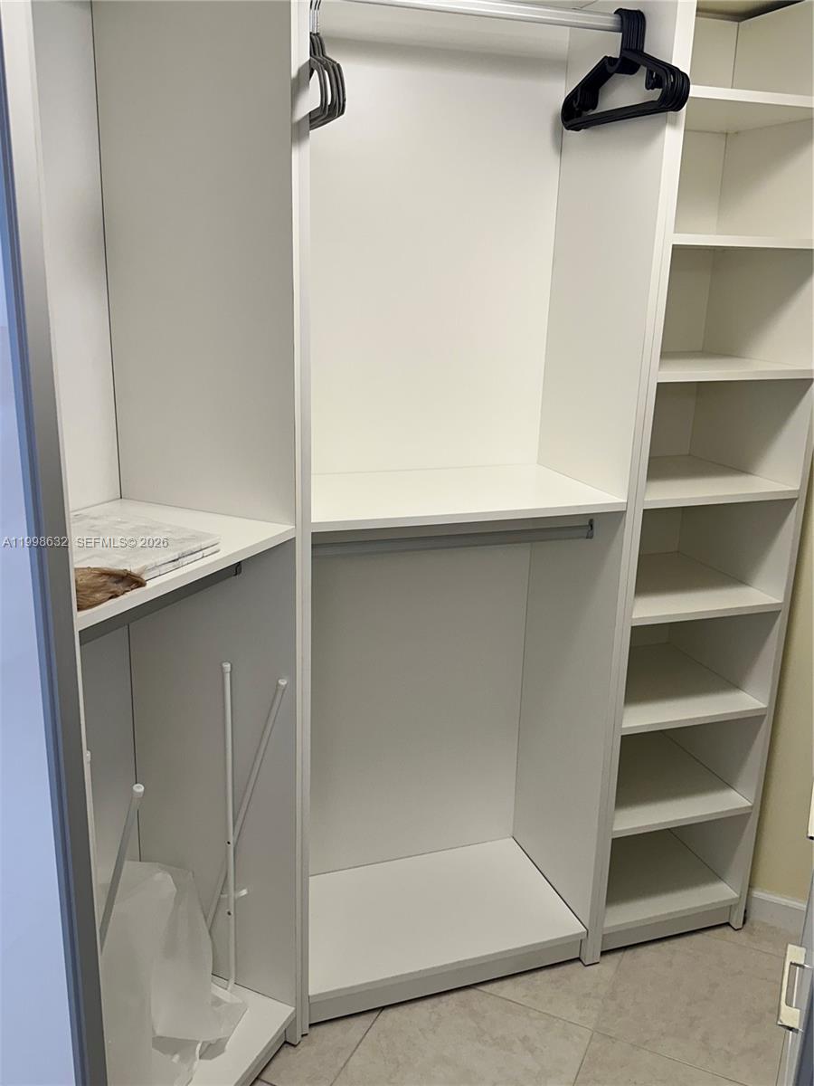 MYSTIC POINTE TOWER 500 C - Residential Lease