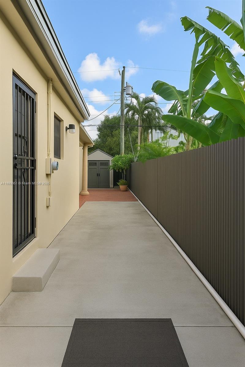 GABLES VIEW - Residential