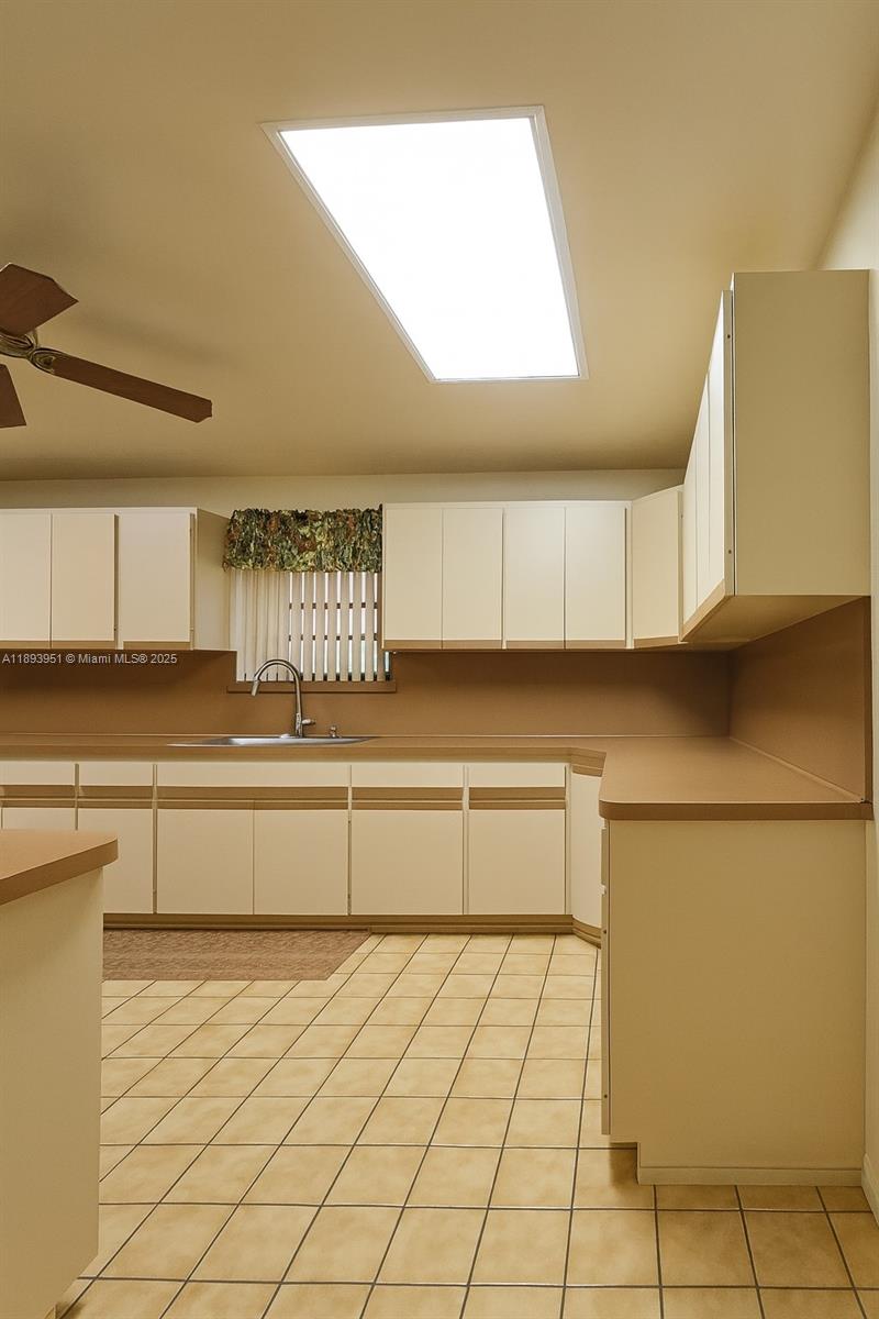 GABLES VIEW - Residential