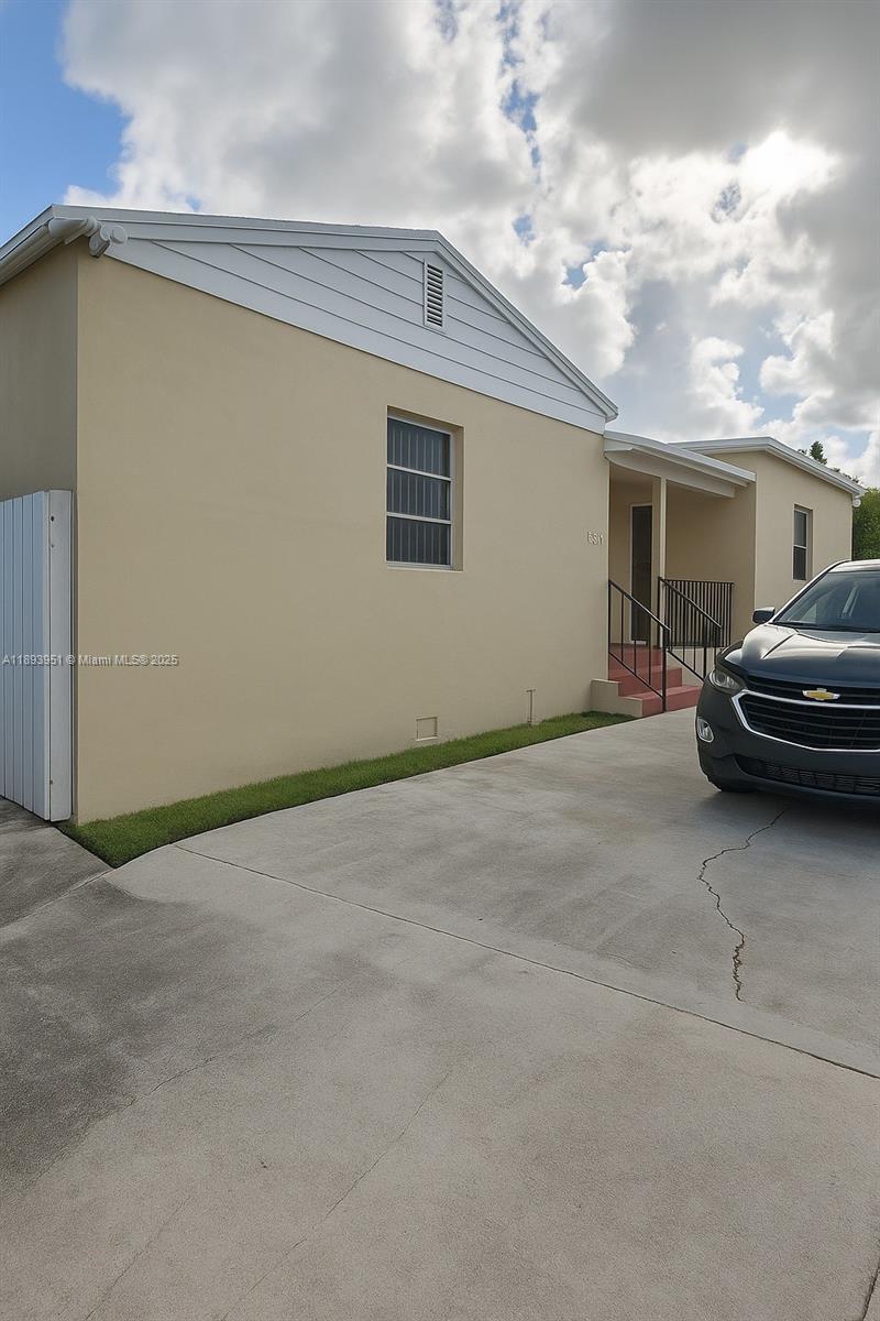 GABLES VIEW - Residential