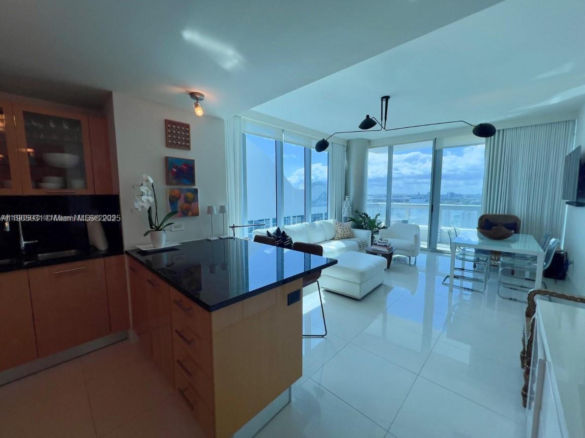 NORTH CARILLON BEACH COND - Residential