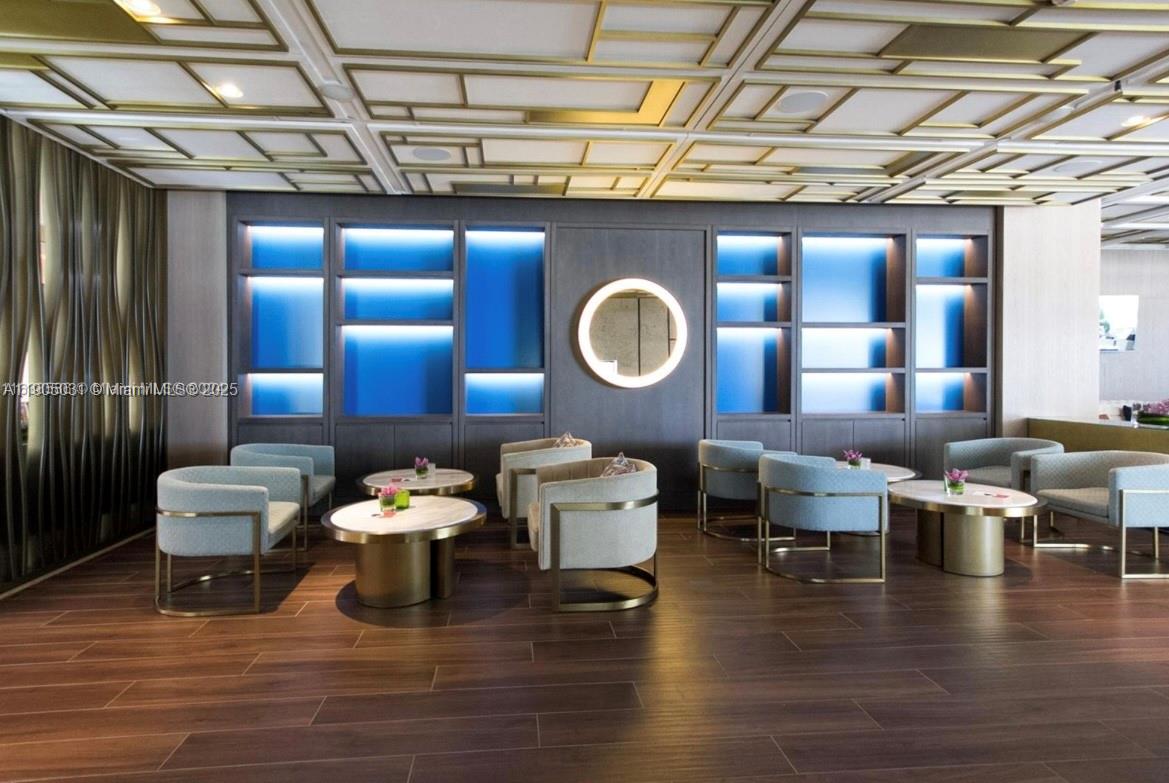 NORTH CARILLON BEACH COND - Residential