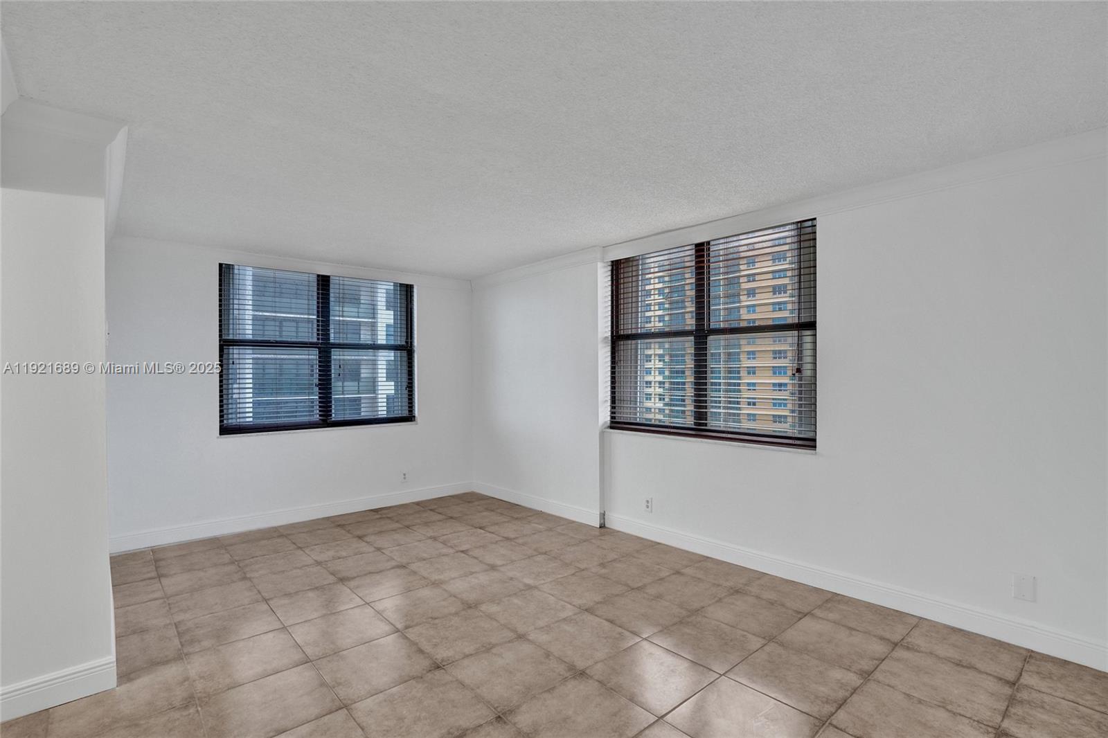 BRITANNIA AT QUADOMAIN CO - Residential Lease