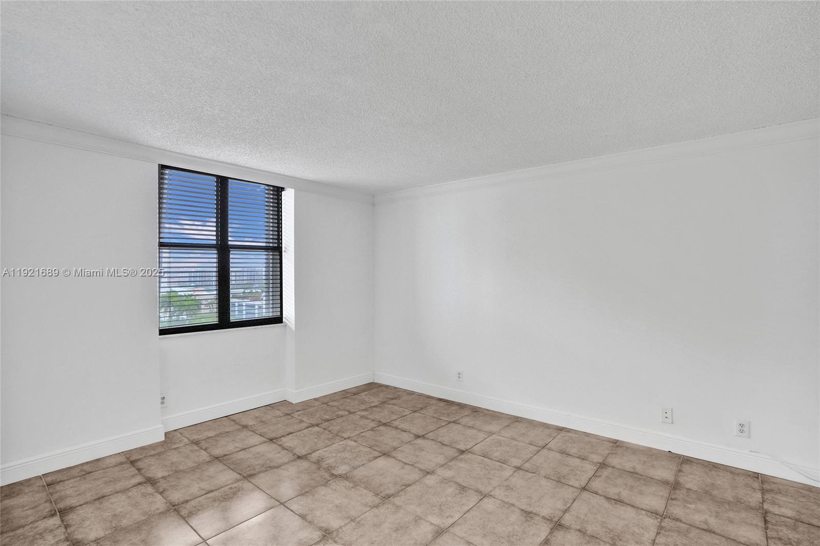 BRITANNIA AT QUADOMAIN CO - Residential Lease