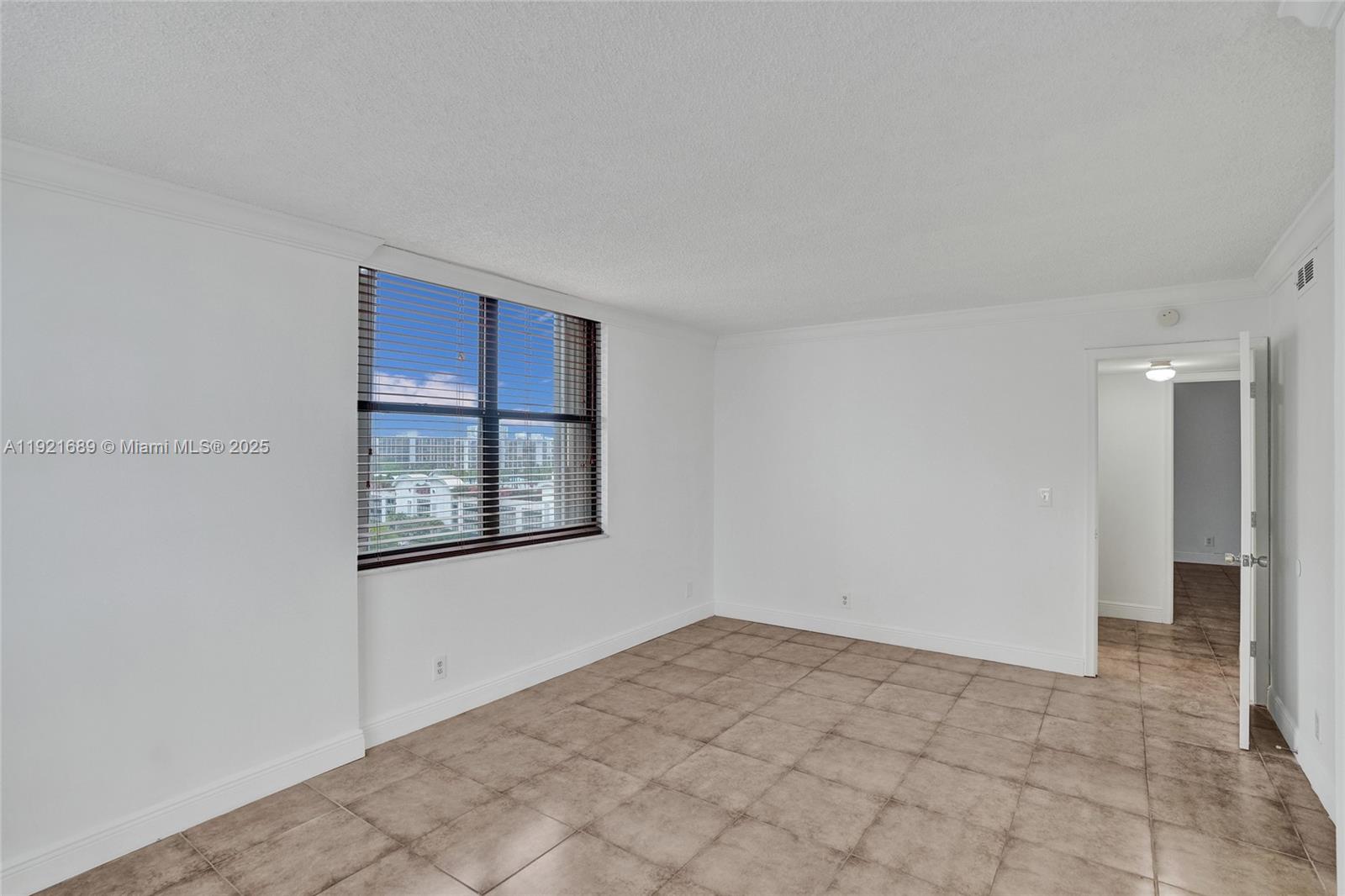 BRITANNIA AT QUADOMAIN CO - Residential Lease