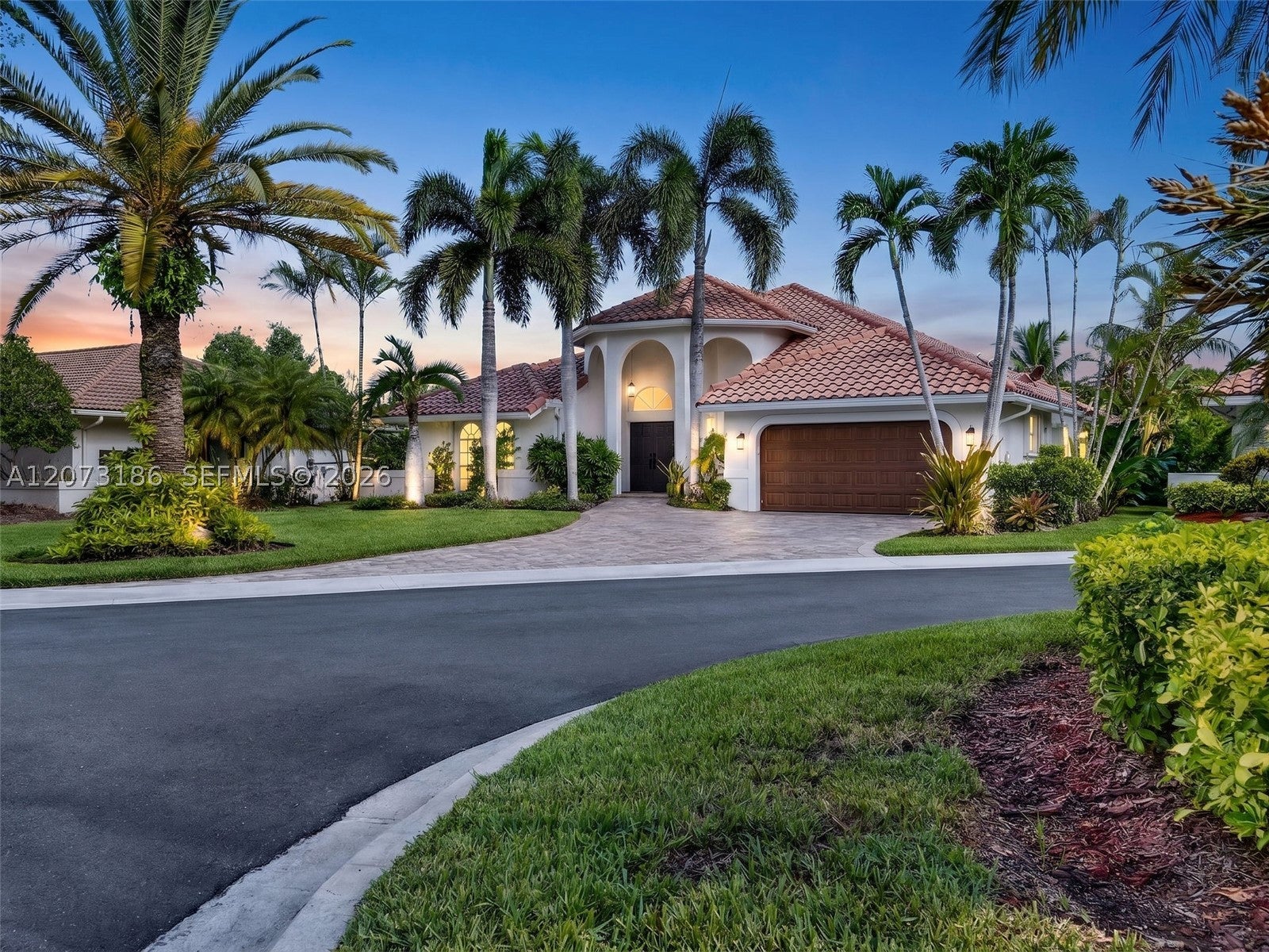 719 Crystal Ct