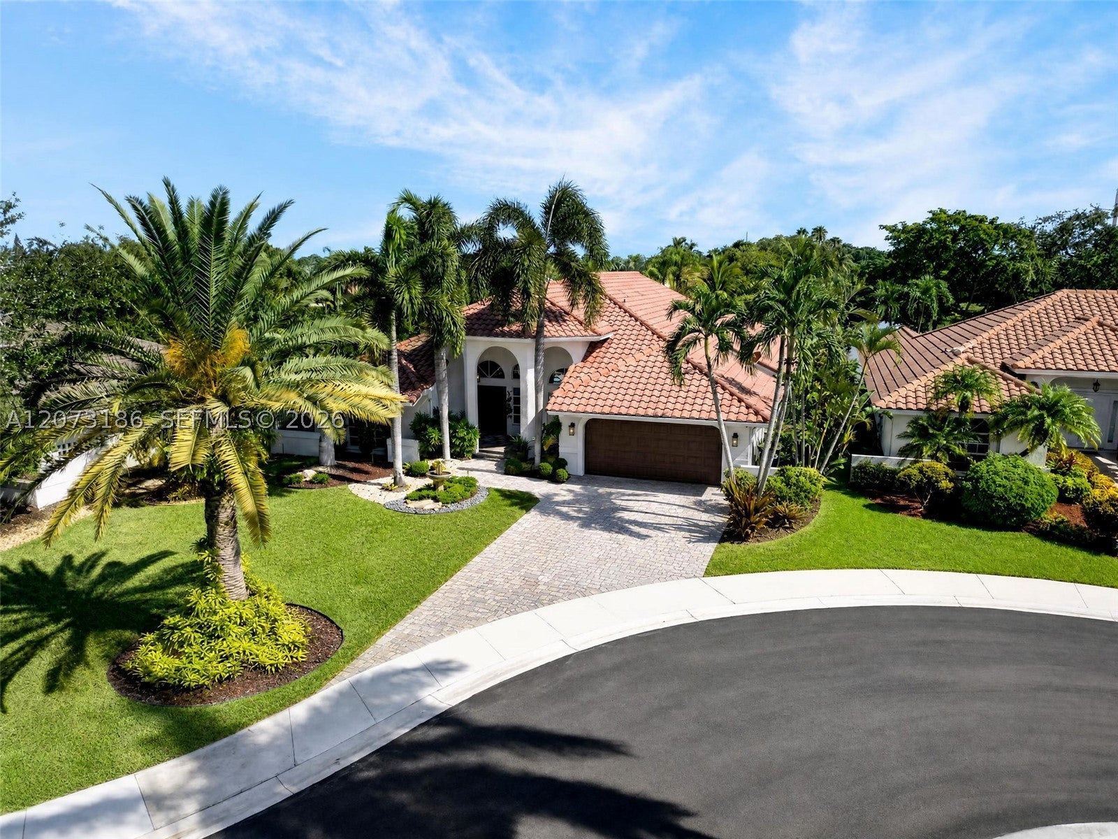 719 Crystal Ct, Weston FL 33326