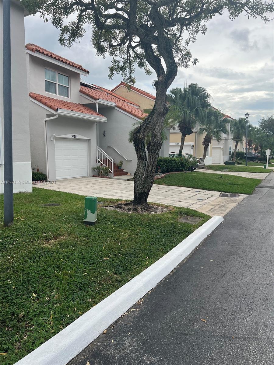 EMERALD POINTE - Residential