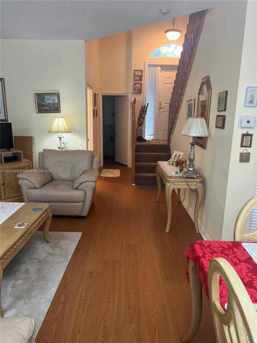 EMERALD POINTE - Residential