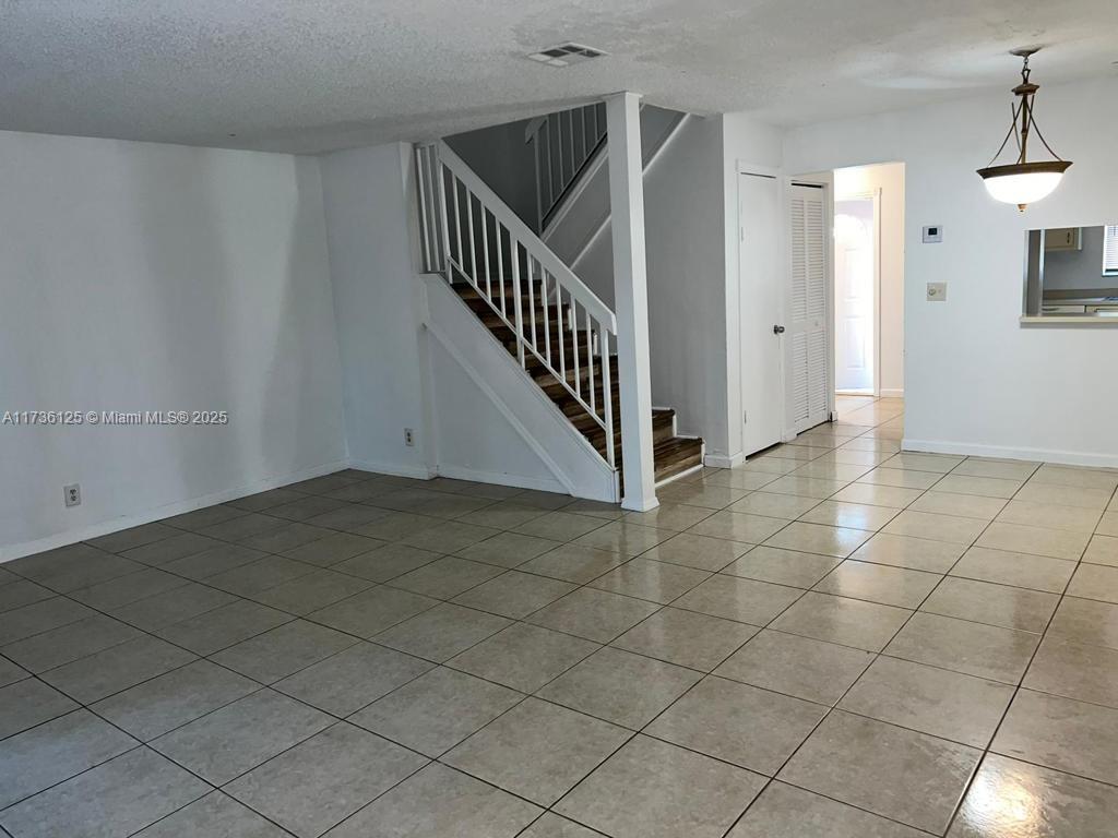 7903 SW 8th St 0