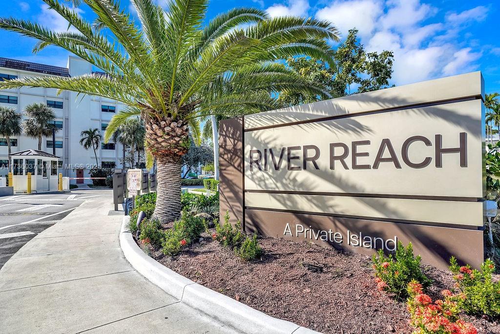1301 River Reach Dr 114