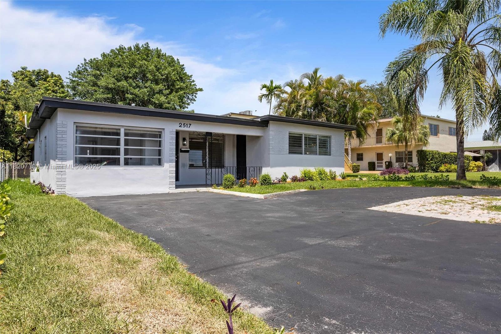 Rental Property at 2517 Polk St 2517, Hollywood, Broward County, Florida - Bedrooms: 4 
Bathrooms: 4  - $3,900 MO.