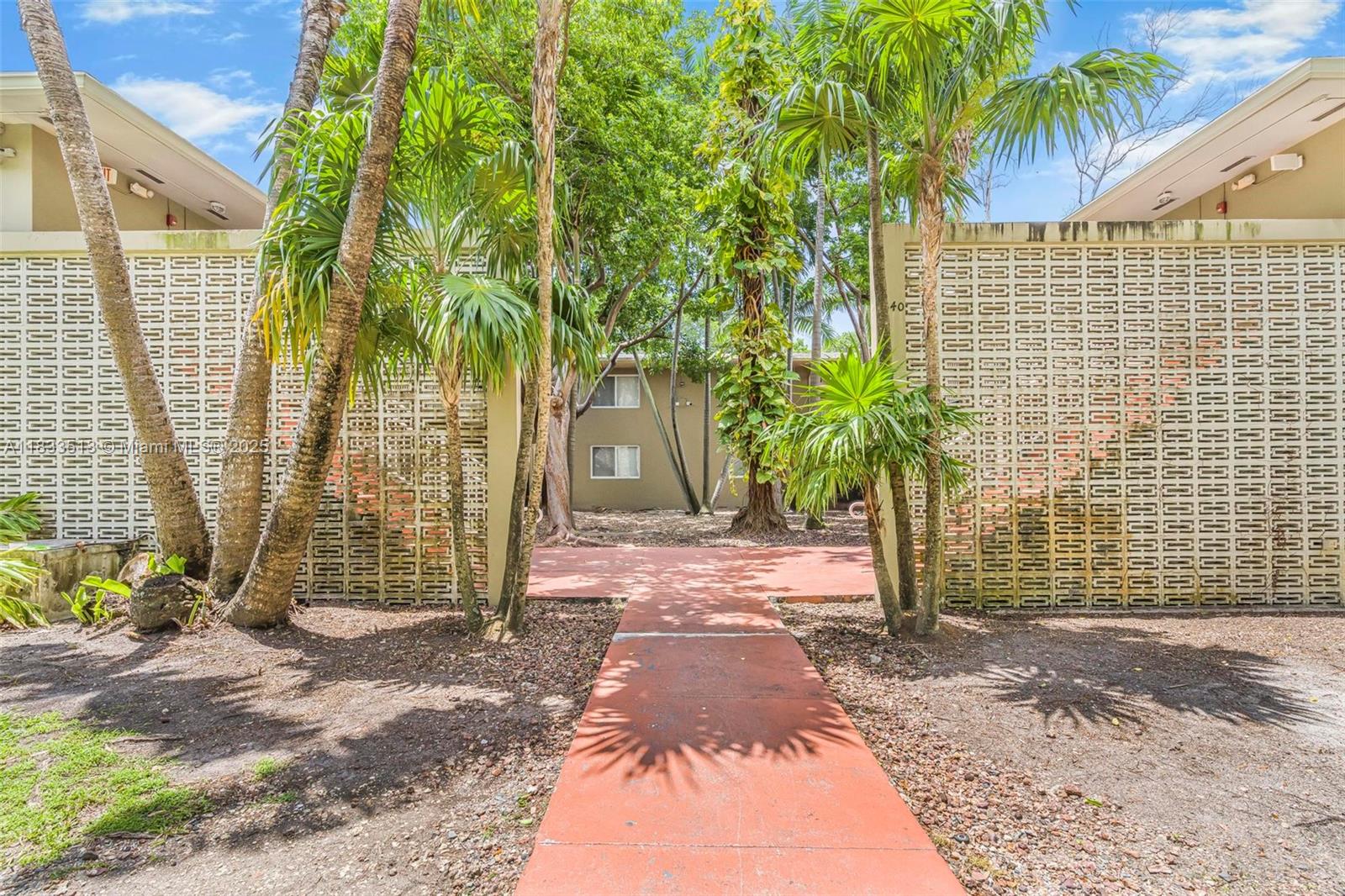 6330 SW 79th St 2